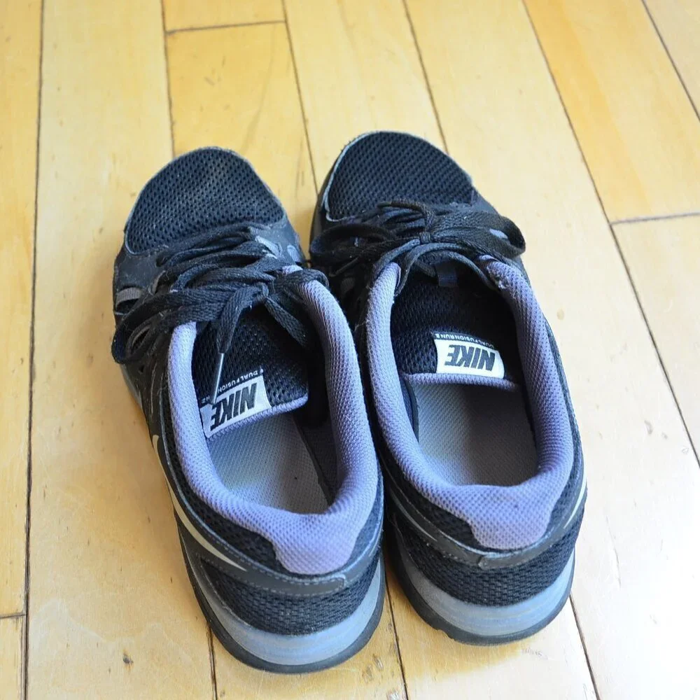 Nike Shoes Size 5.5Y